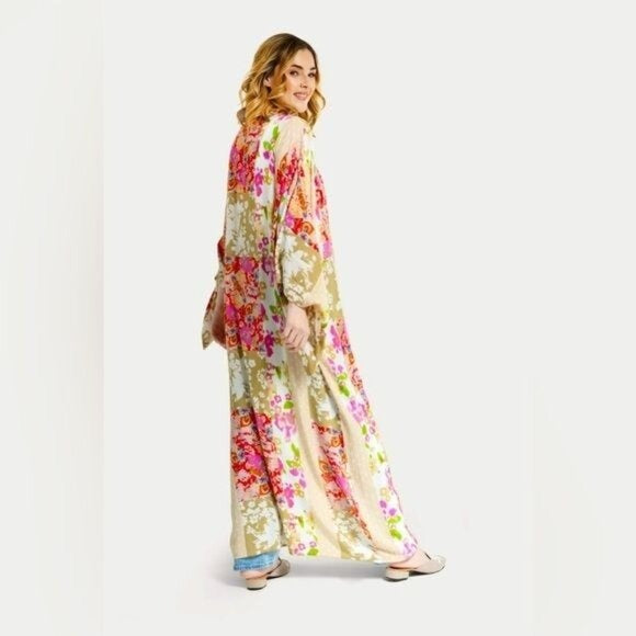 SAACHI Anthropologie- Lace Embroidered Floral Kimono OS